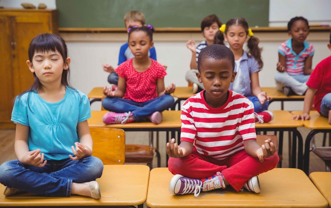 Meditatie in de klas. Foto Shutterstock