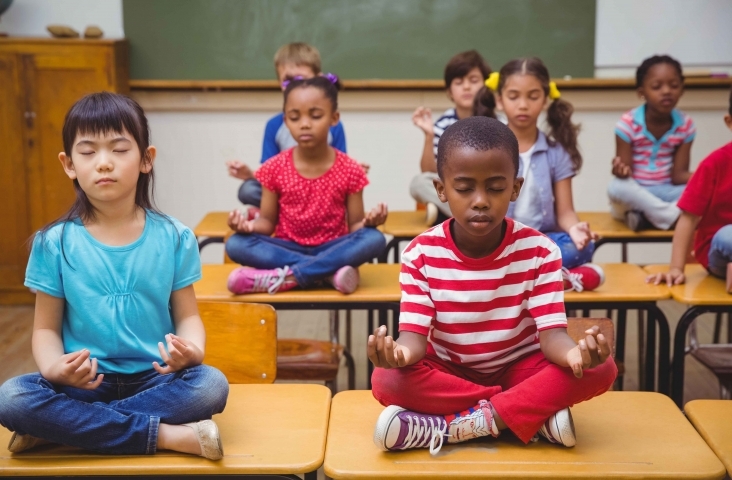 Meditatie in de klas. Foto Shutterstock
